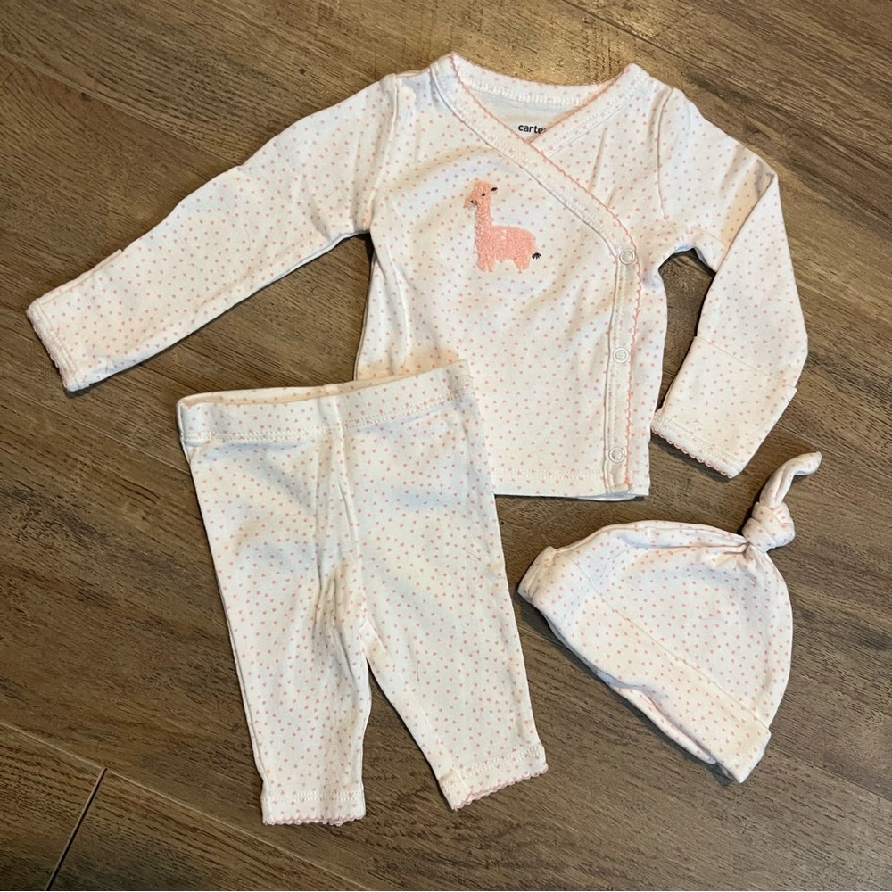 Carter’s Newborn Outfit with Hat, size Newborn, Going Home Outfit